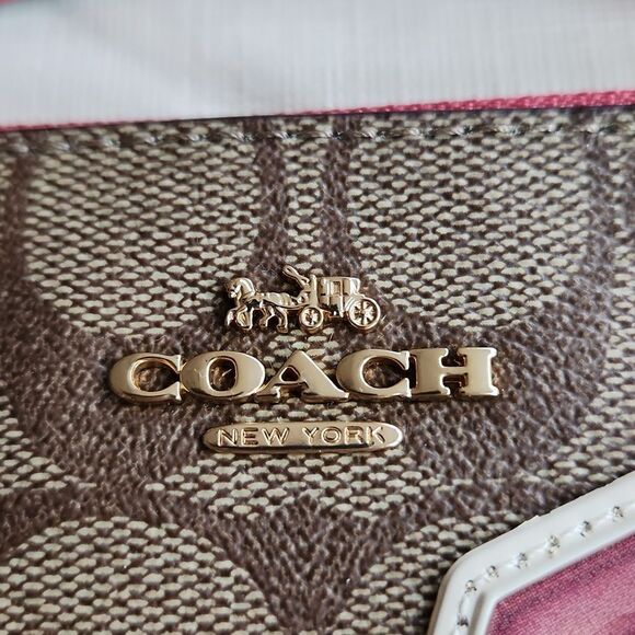 Like New! Coach Signature Brown Wristlet with Pink Accent Good Times - Picture 6 of 11
